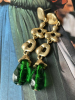 Load image into Gallery viewer, Green glass jelly vintage style drop earring
