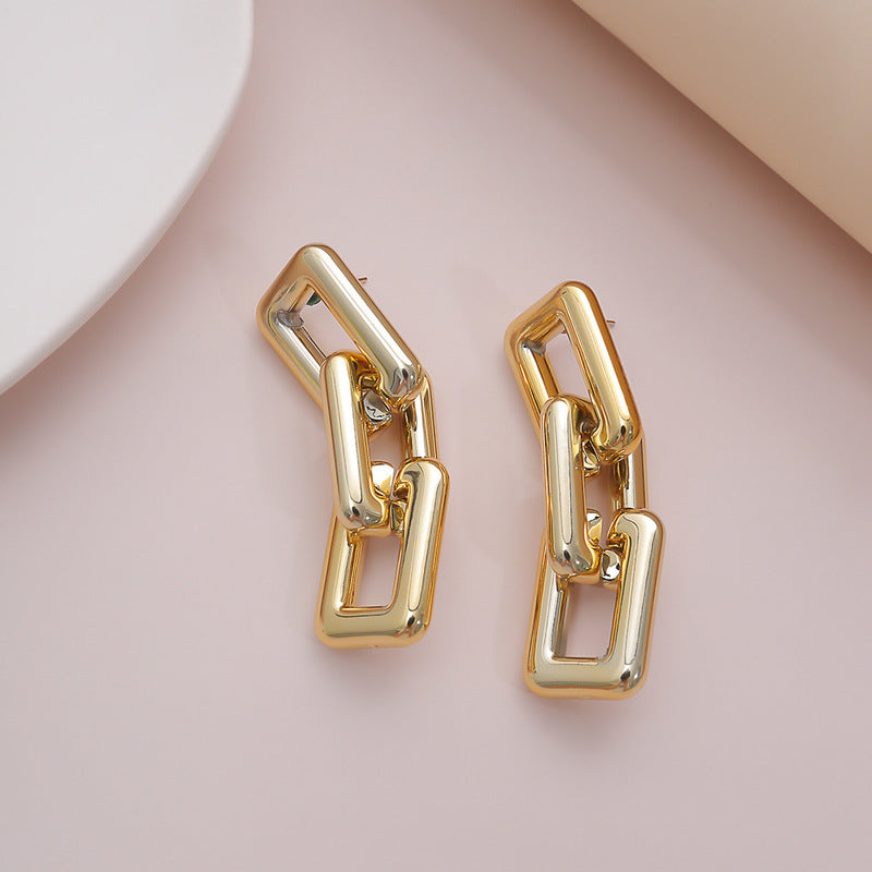 Link up - Square Hollow Out Clasp Earrings
