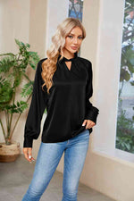 Load image into Gallery viewer, Cutout Mock Neck Long Sleeve Top
